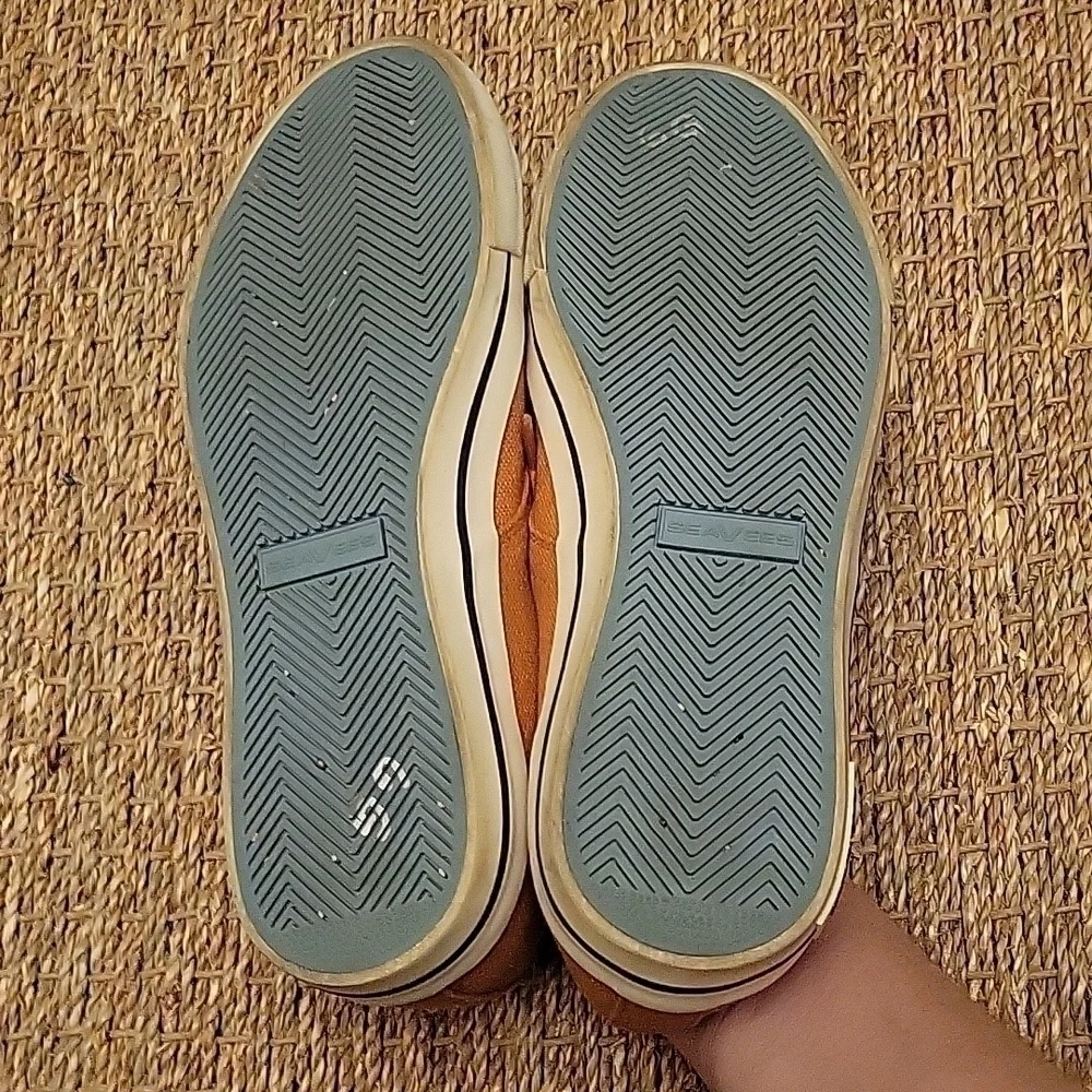 Seavees Hermosa Plimsoll Standard Mens size 8.  Linen shoe.